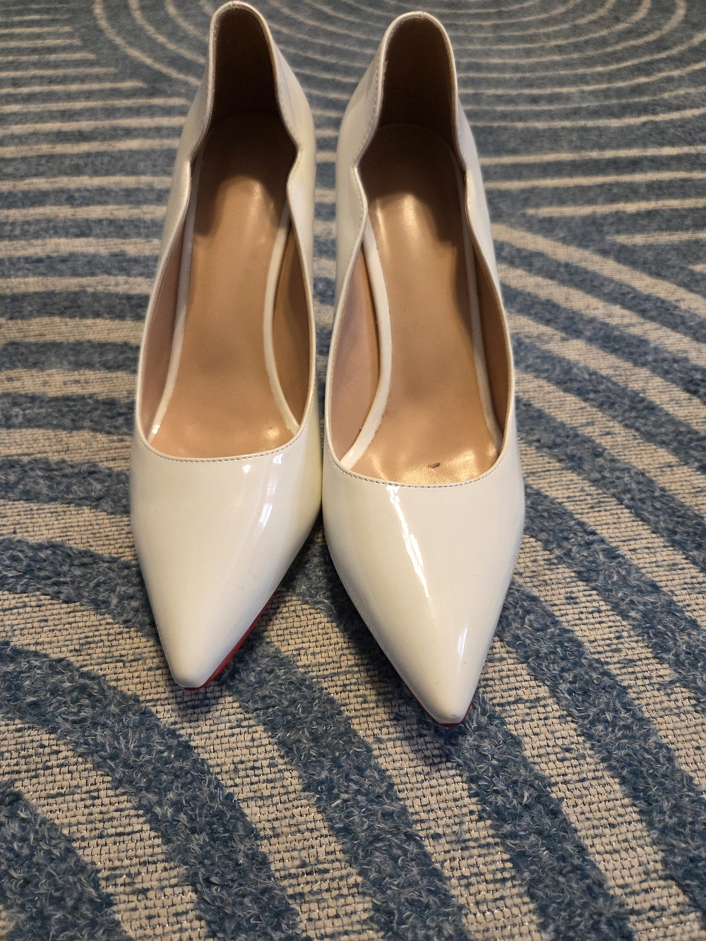 White Patent Pointed-Toe Pump for Women